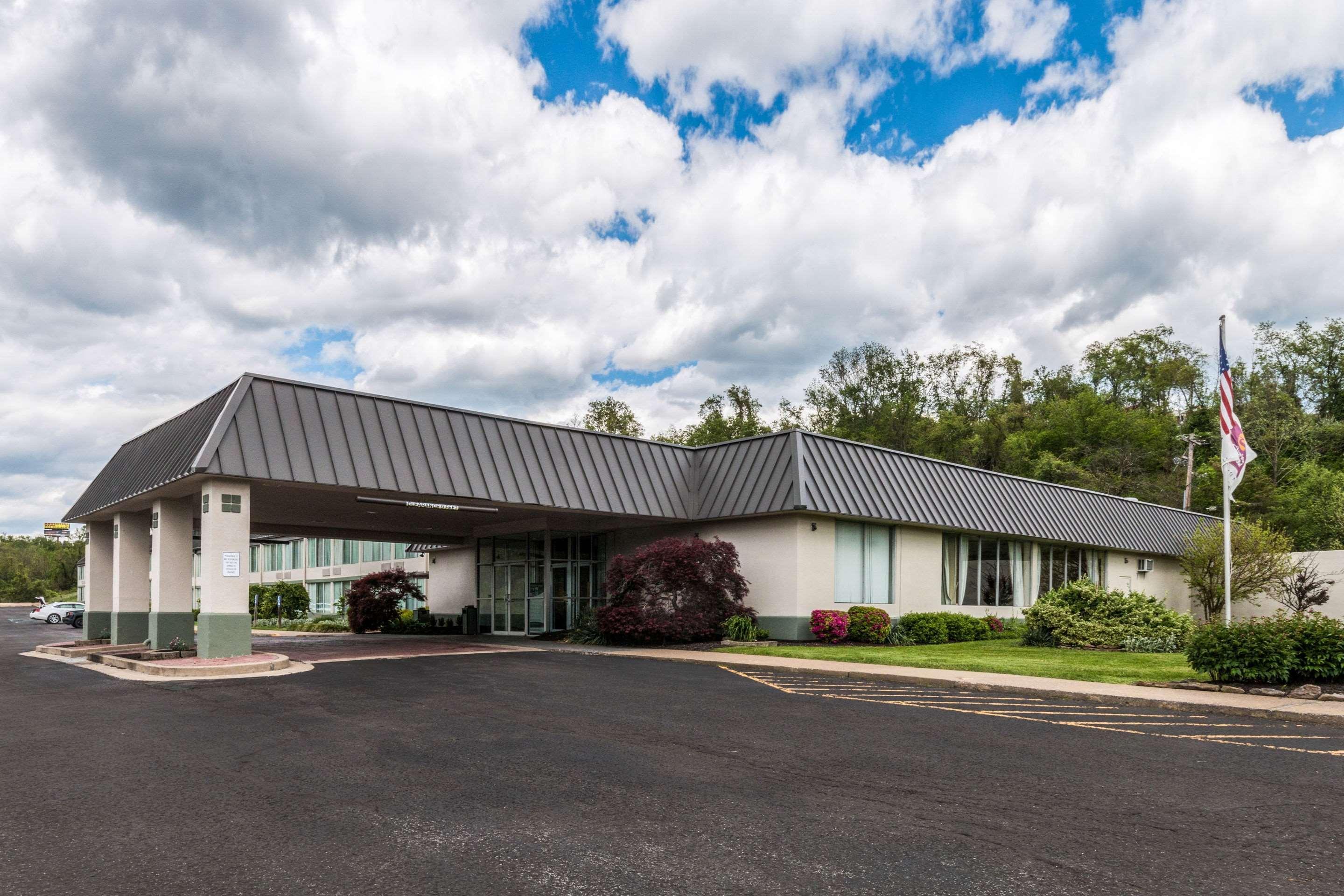 Suburban Extended Stay Hotel Fairmont Exterior foto